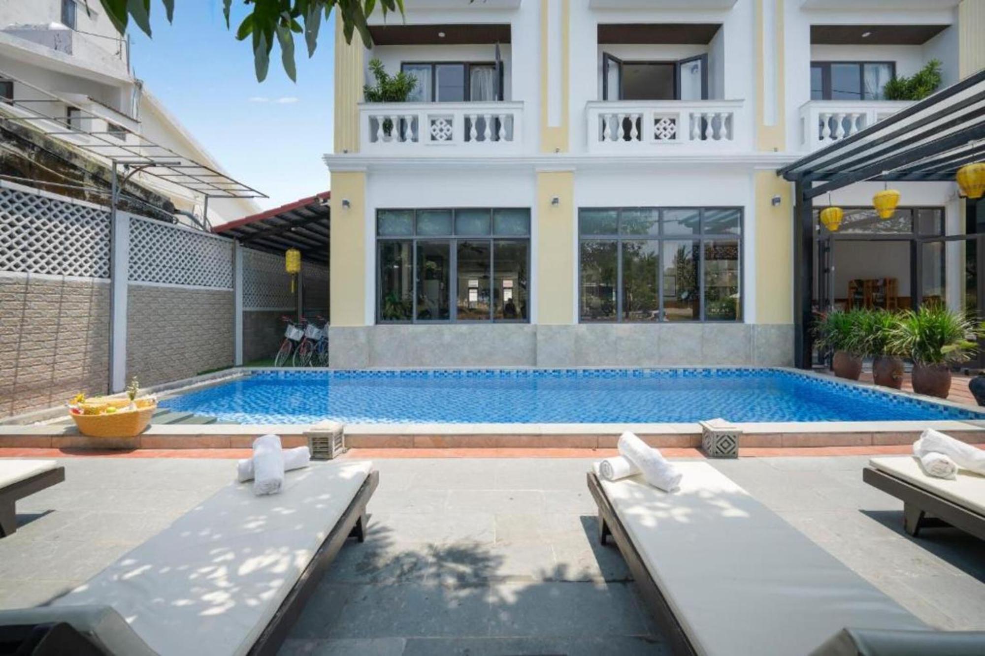 Hotel Front Beach Хойан Экстерьер фото